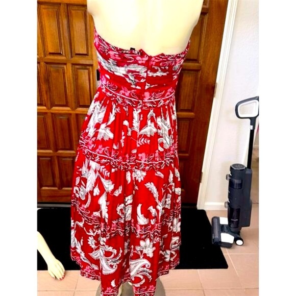 - White House Black Market Strapless Fit & Flare Dress Red Paisley Size 4 - Picture 4 of 15